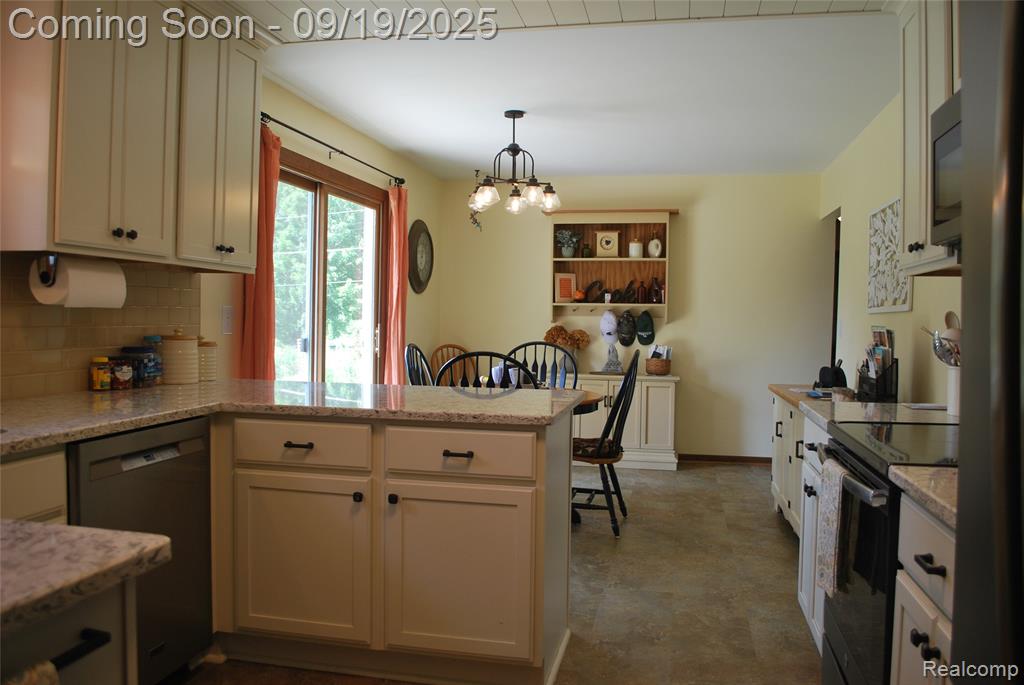 68 Meadow Lane, Lapeer, MI 48446 — Photo 11
