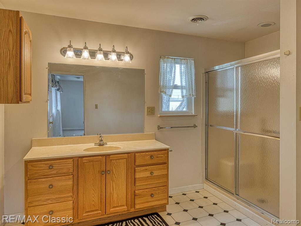 78 MARGARET Street, Whitmore Lake, MI 48189 — Photo 16