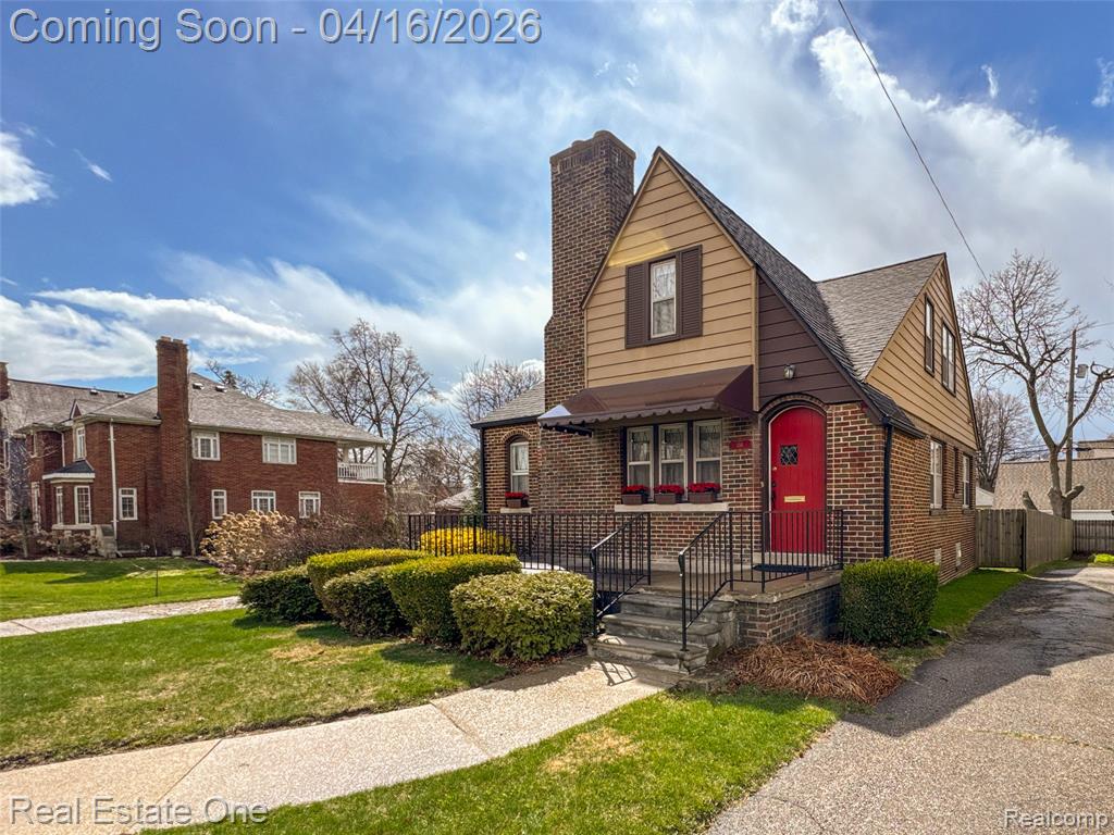486 W Iroquois Road, Pontiac, MI 48341 — Photo 2