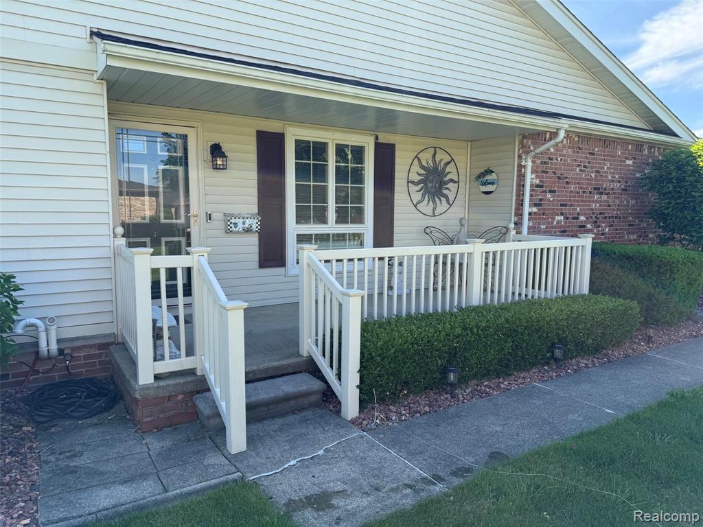 448 Ashley Drive, Grand Blanc, MI 48439 — Photo 3