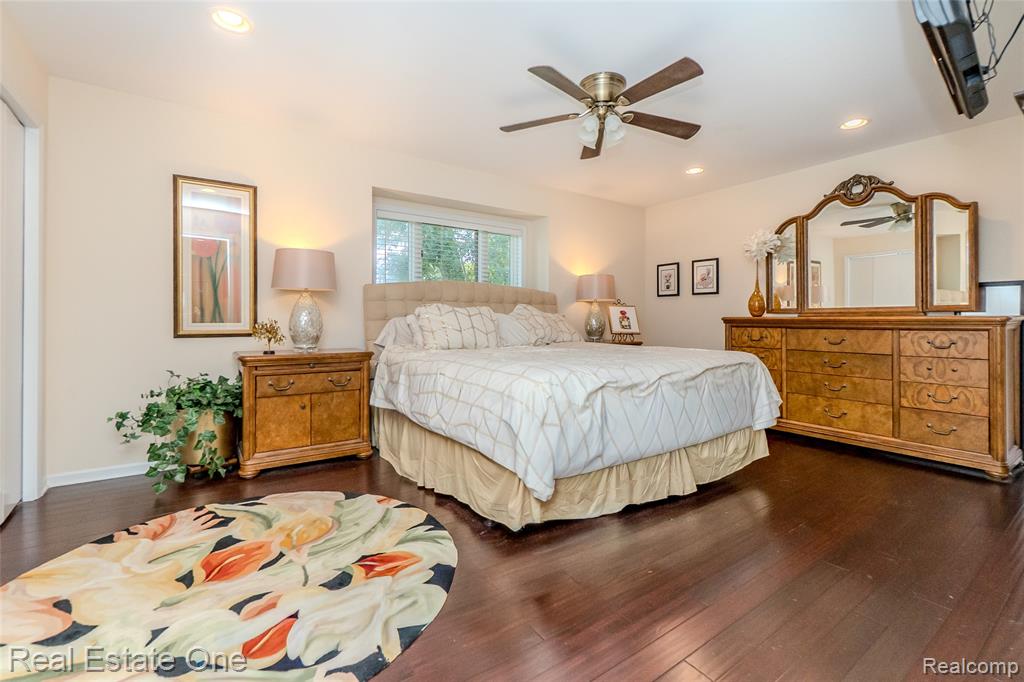 4575 Fairway Court, Waterford, MI 48328 — Photo 54