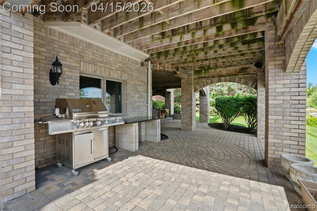 49265 Parkshore Court, Northville, MI 48168 — Photo 35