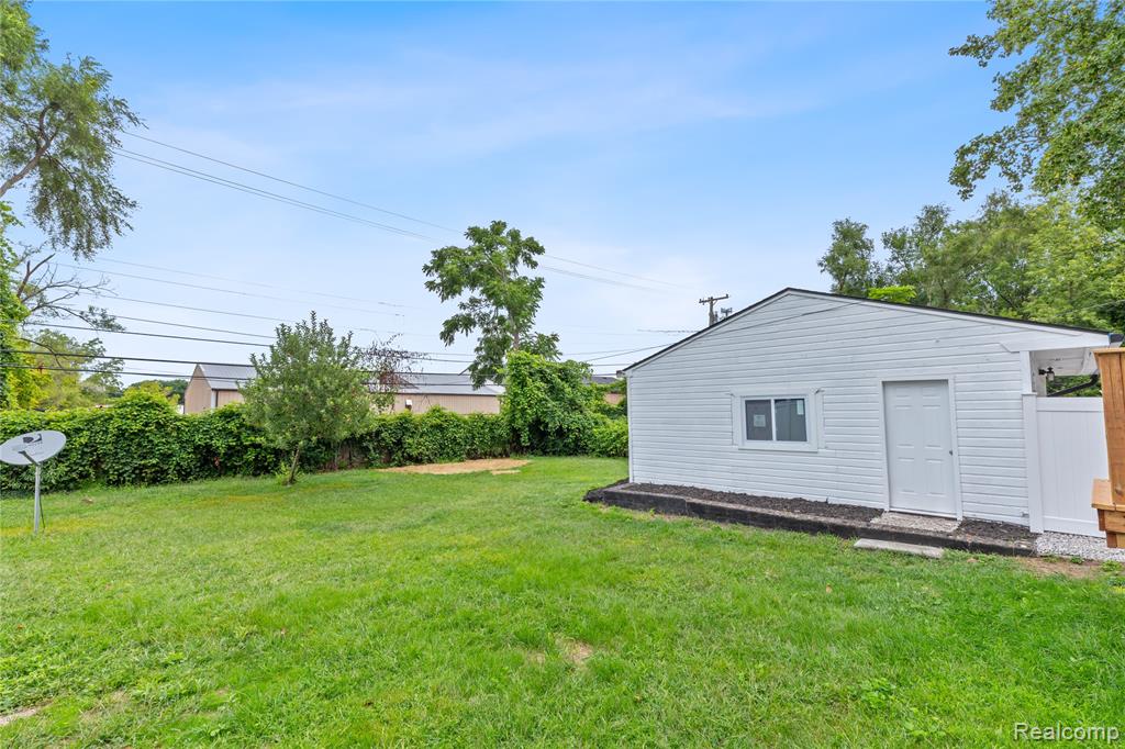 885 Hawthorne Avenue, Ypsilanti, MI 48198 — Photo 29