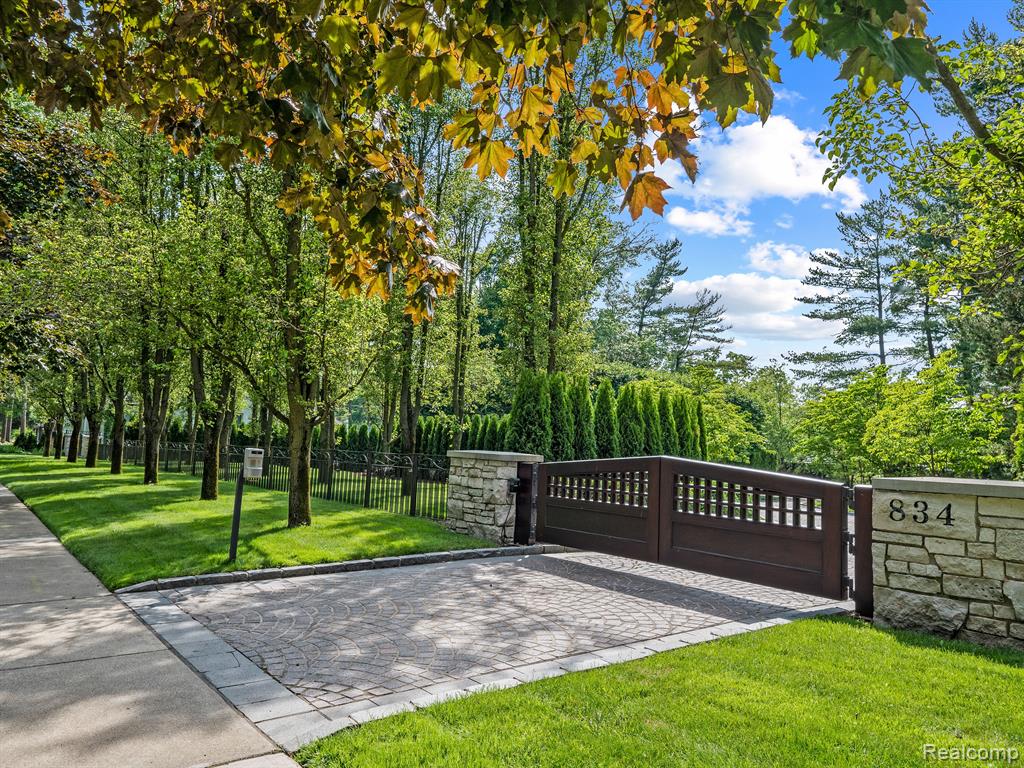 834 SOUTHFIELD Road, Birmingham, MI 48009 — front exterior