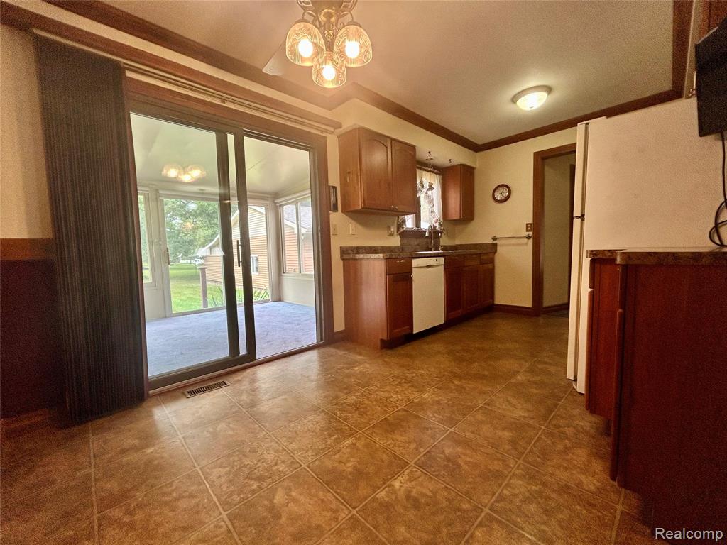 2291 Tomahawk Drive, Lapeer, MI 48446 — Photo 22