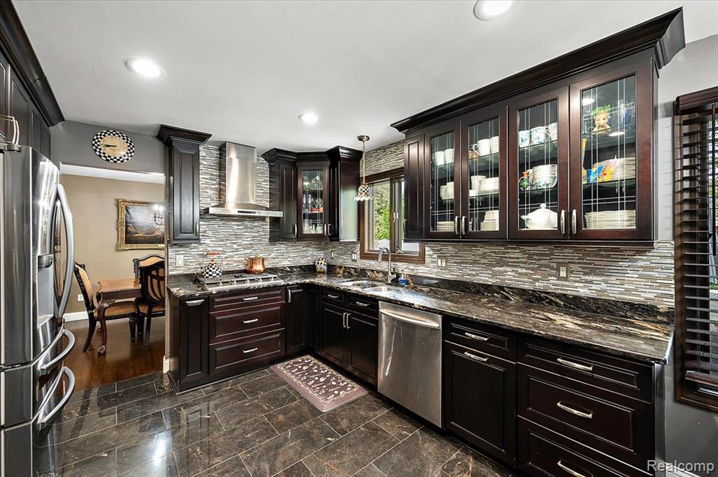 4502 Reilly Drive, Troy, MI 48085 — Photo 13