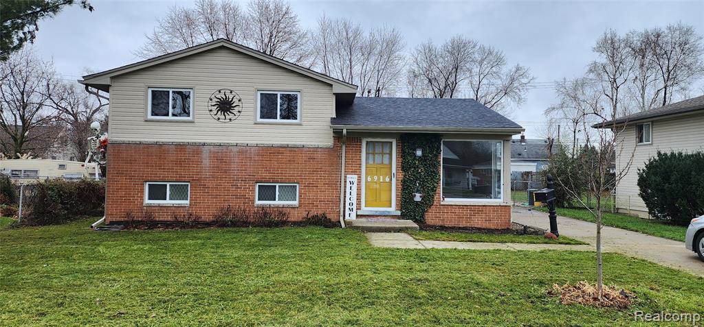 6916 Arcola Street, Garden City, MI — Photo 2