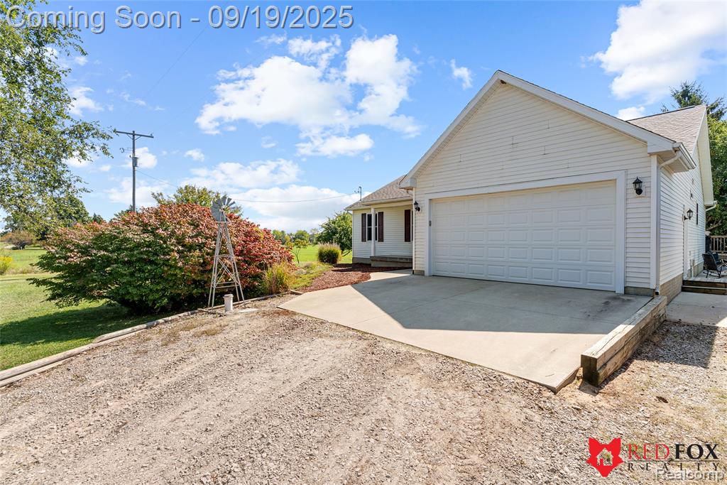 8110 Middleton Road, Corunna, MI 48817 — Photo 6