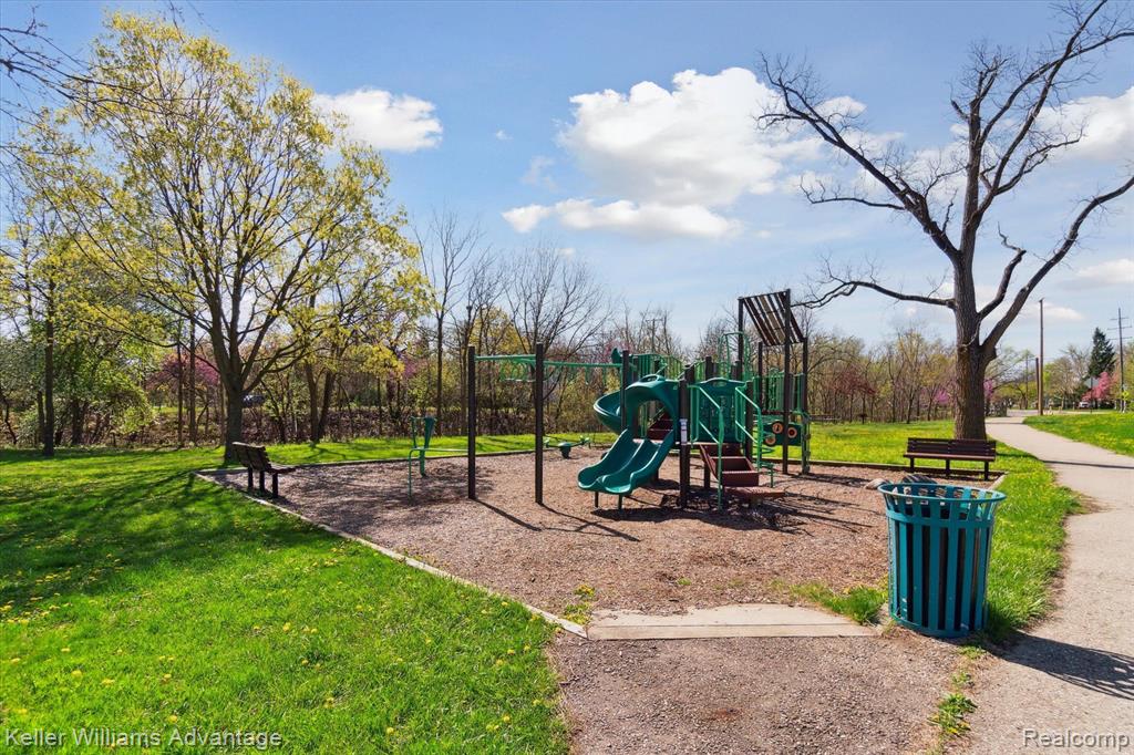 2418 PITTSFIELD Boulevard, Ann Arbor, MI 48104 — Photo 38