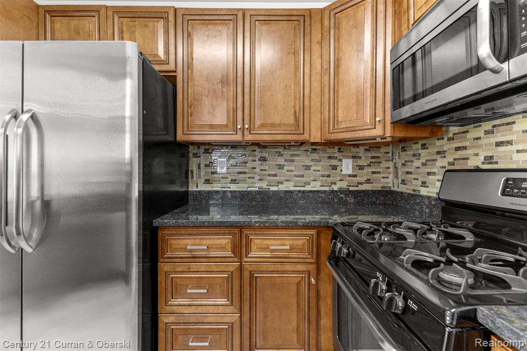 4564 Chovin Street, Dearborn, MI 48126 — Photo 9