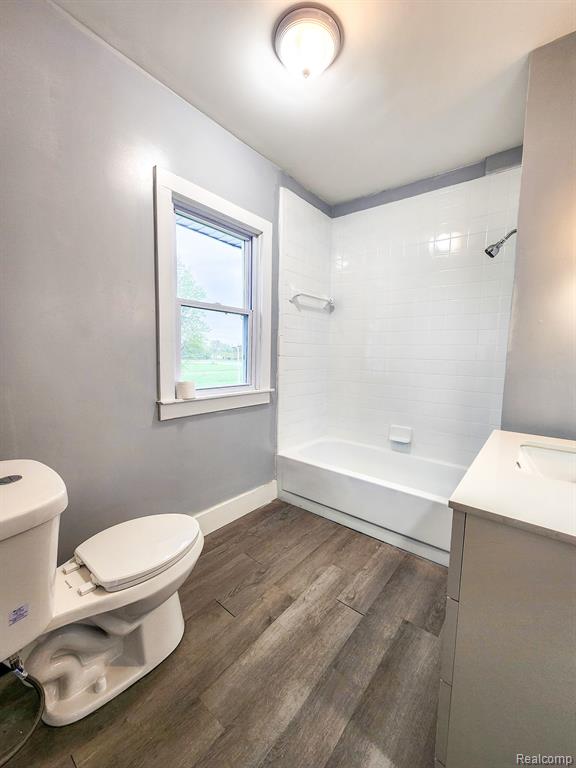 2170 MONTCLAIR Street, Detroit, MI 48214 — Photo 21