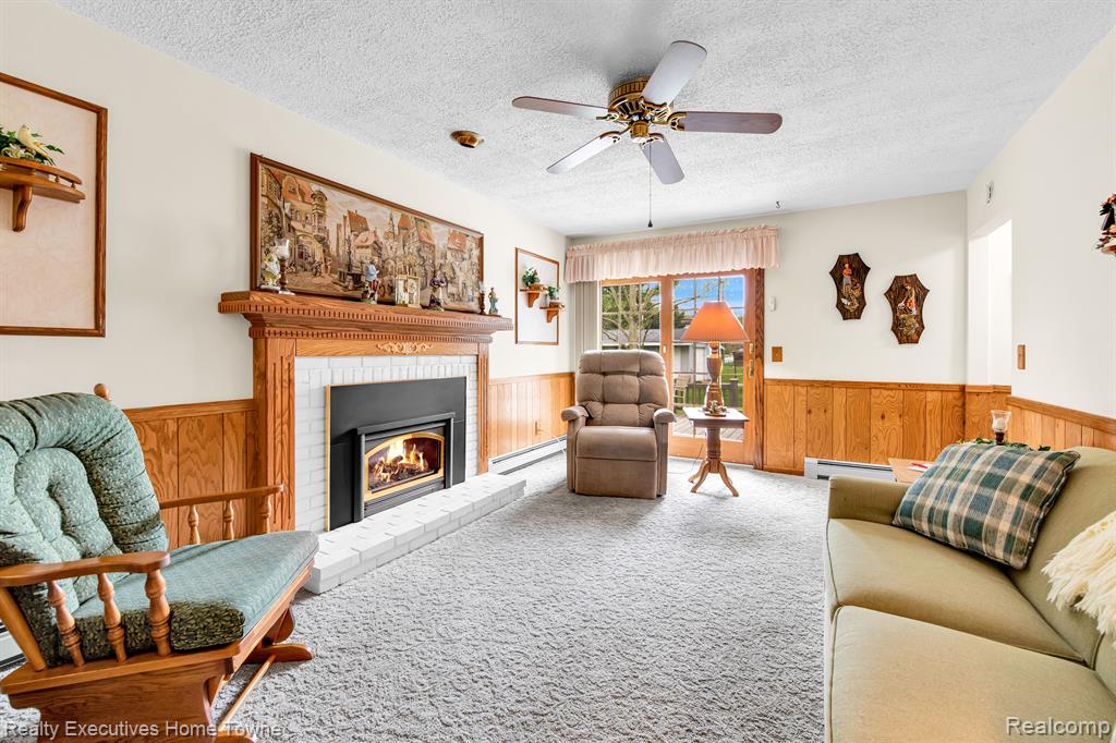 4681 BUCKINGHAM Drive, Port Huron, MI 48060 — Photo 10