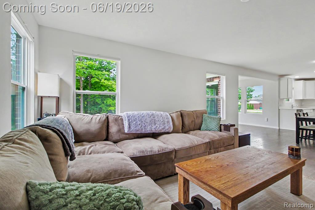 14502 Laurelwood Drive, Belleville, MI 48111 — Photo 5
