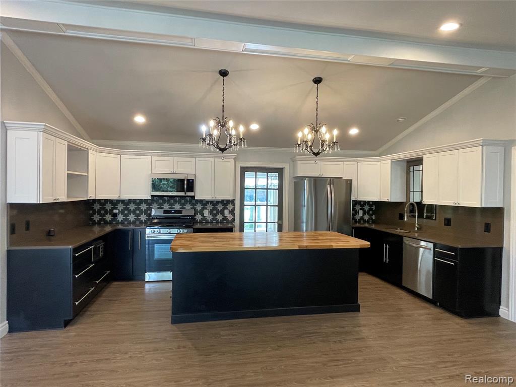 8981 Devon Drive, Shelby Twp, MI 48317 — Photo 9