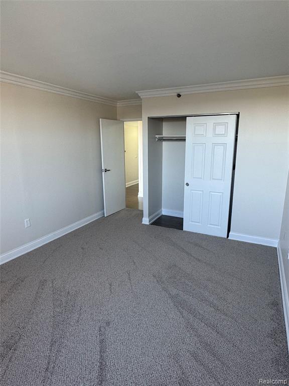 250 E Harbortown Drive, 905, Detroit, MI 48207 — Photo 15