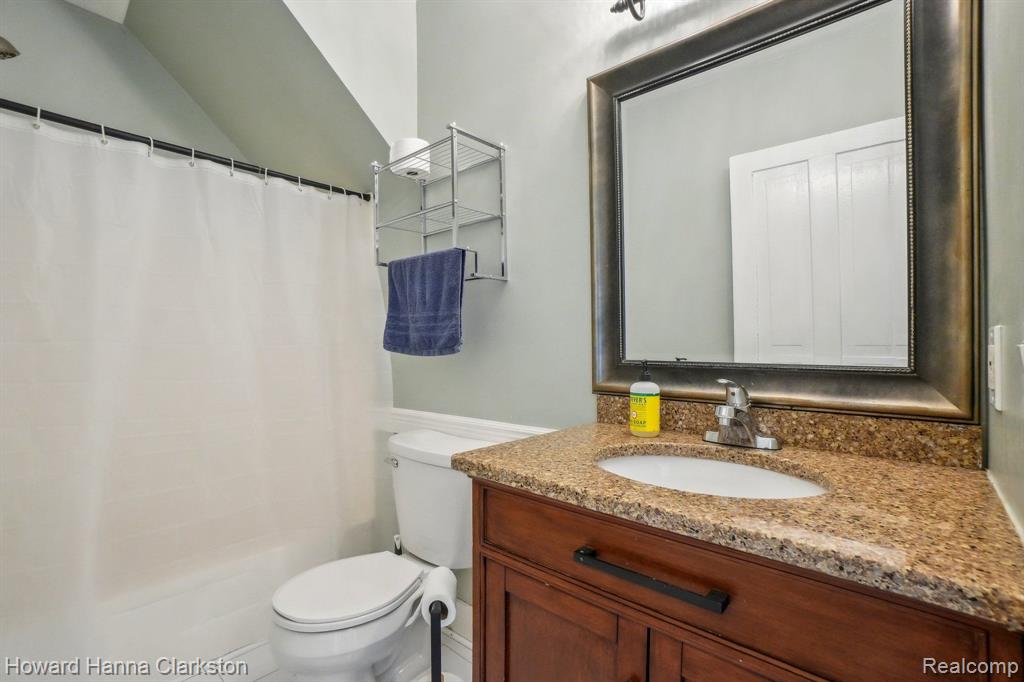 505 N Adelaide Street, Fenton, MI 48430 — Photo 11