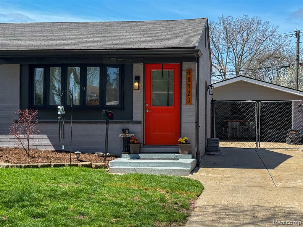 30723 Flanders Avenue, Warren, MI 48088 — Photo 3