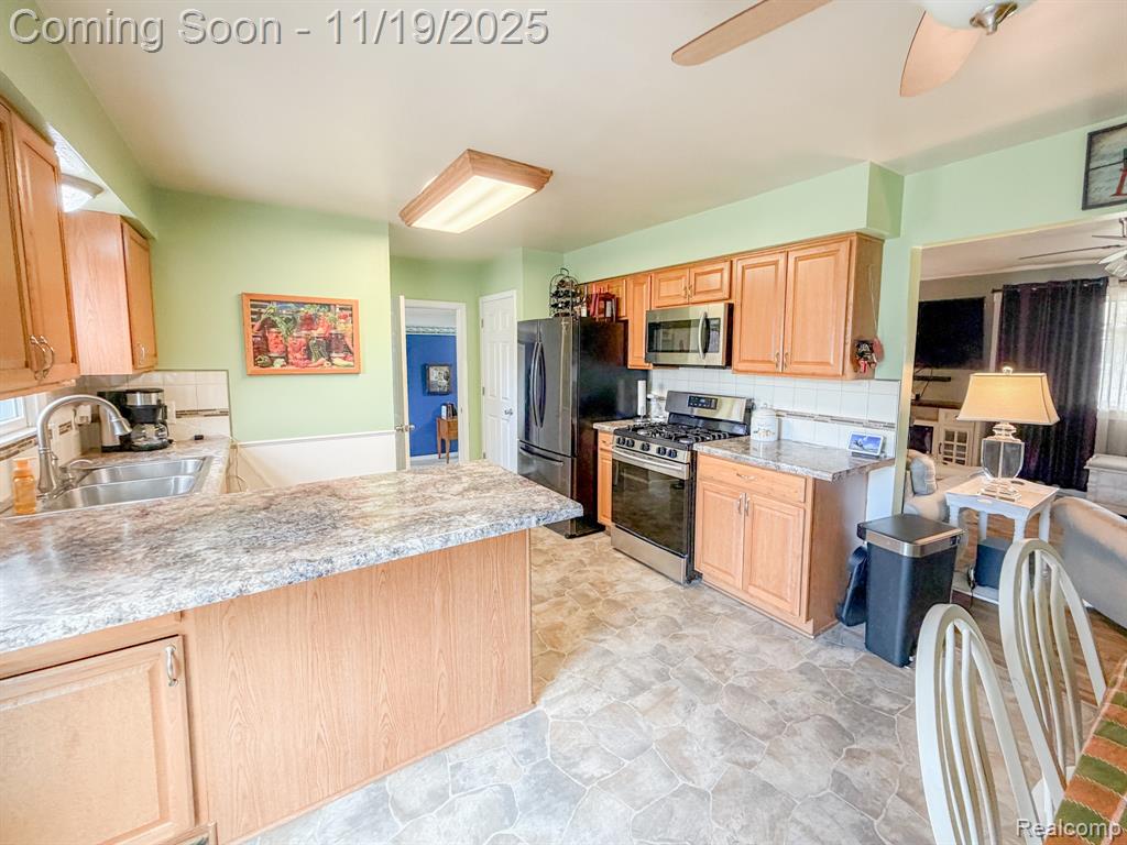 7017 E Coldwater Road, Davison, MI 48423 — Photo 9