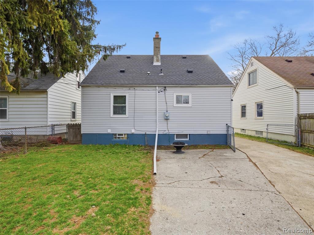 23353 Tawas Avenue, Hazel Park, MI 48030 — Photo 26