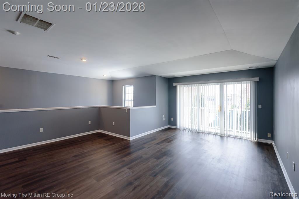 4055 Berkeley Avenue, 54, Canton, MI 48188 — Photo 5