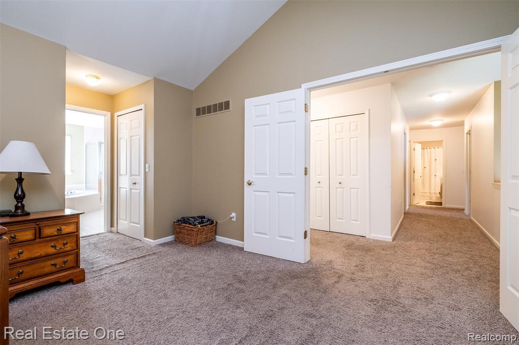 5716 Lancaster Lane, Commerce Twp, MI 48382 — Photo 38