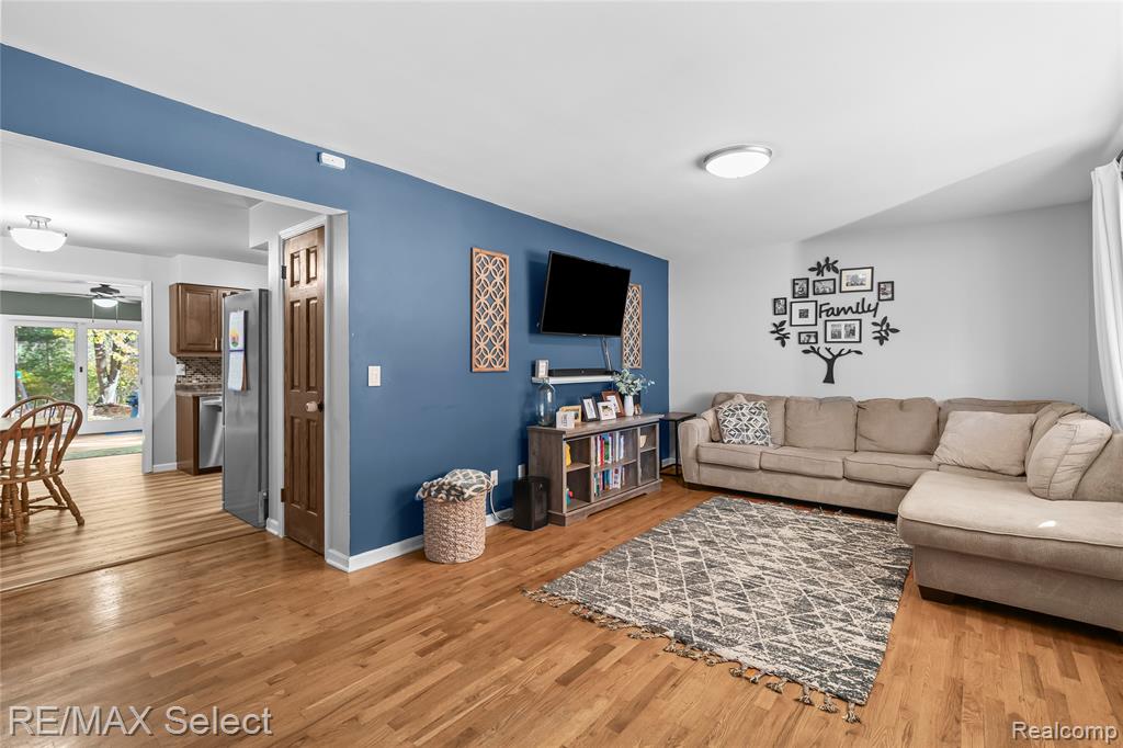 4327 S Dye Road, Swartz Creek, MI 48473 — Photo 19