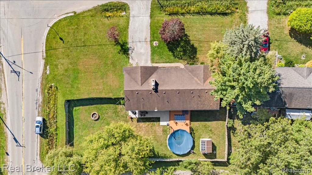 4268 Ravenswood Road, Port Huron, MI 48060 — Photo 35