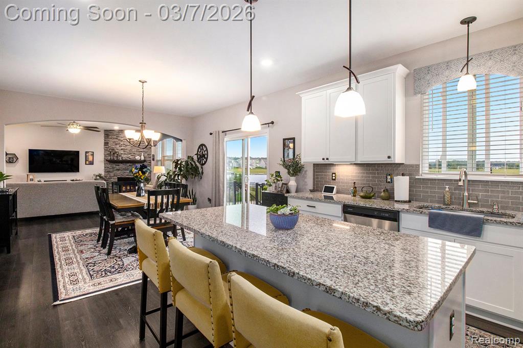 430 Trestle Drive, Howell, MI 48843 — Photo 2