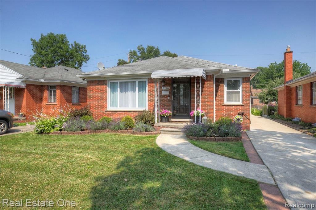 8126 Dale Street, Dearborn Heights, MI 48127 — Photo 2