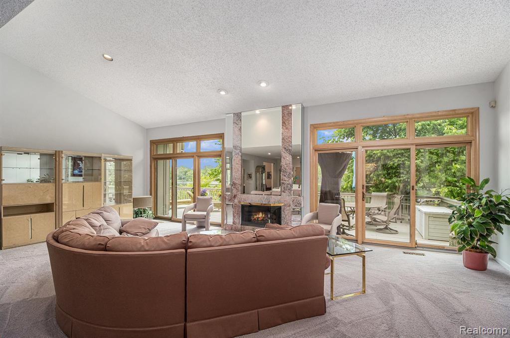 4825 Mirror Lake Drive, West Bloomfield, MI 48323 — Photo 7