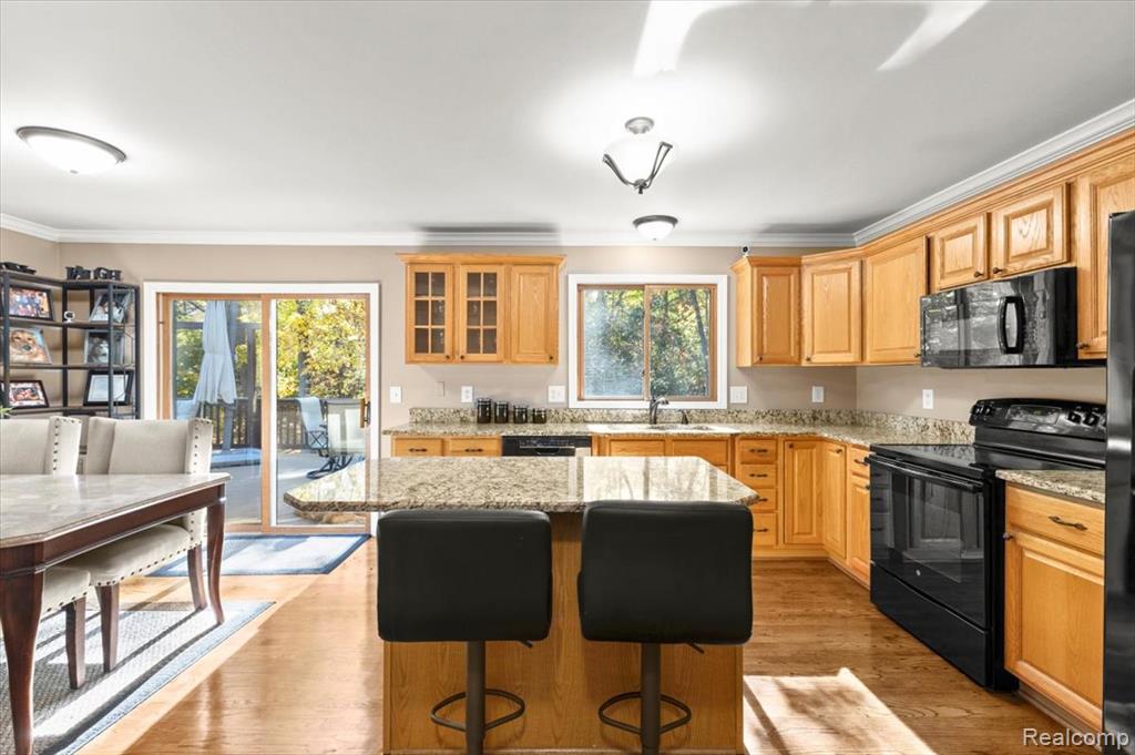 9755 Forest Ridge Drive, Clarkston, MI 48348 — Photo 17