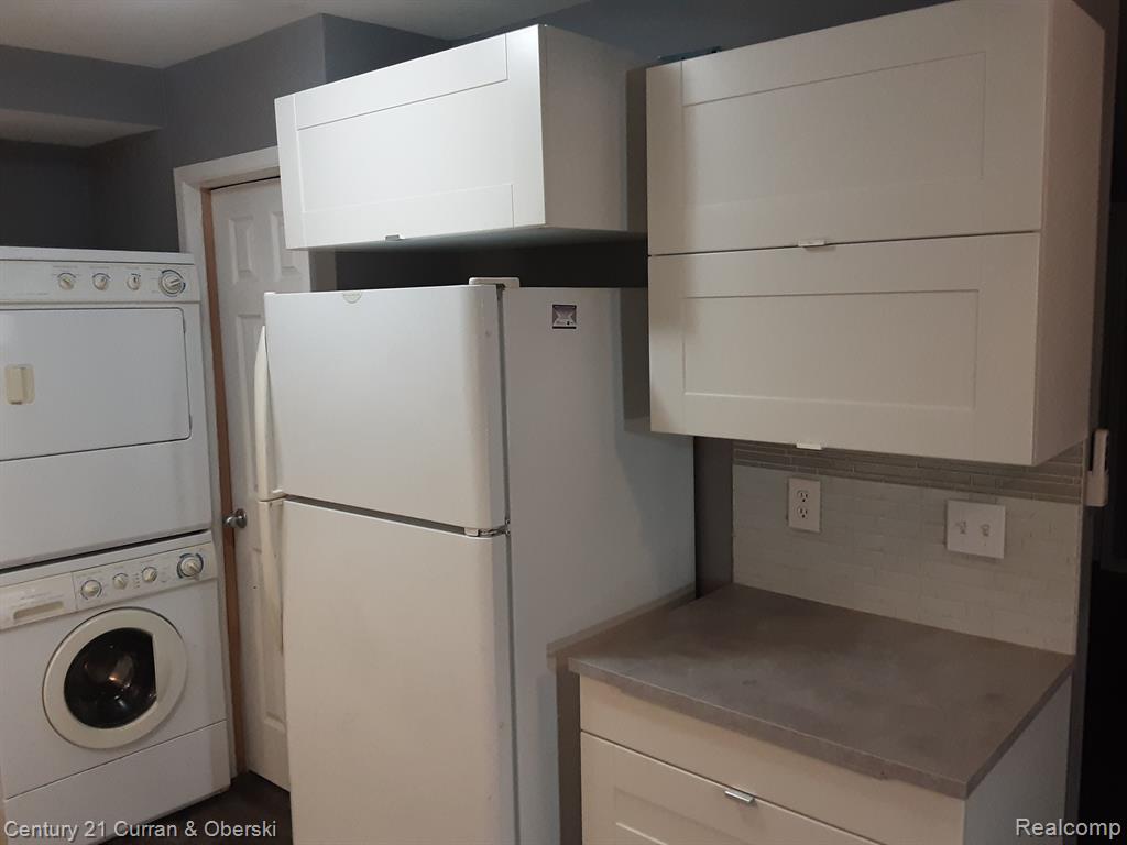 41279 S WOODBURY GREEN Drive, Belleville, MI 48111 — Photo 43