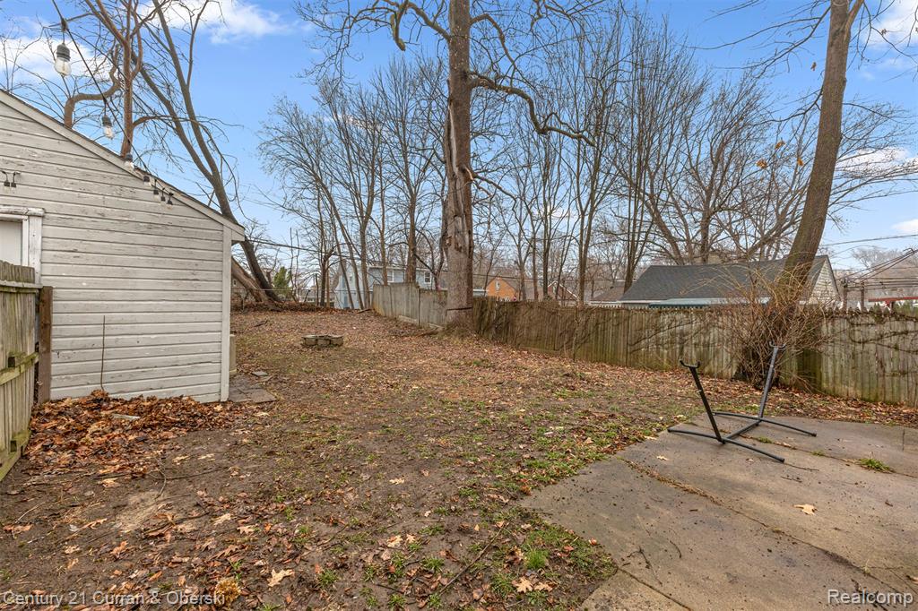 304 Draper Avenue, Pontiac, MI 48341 — Photo 26