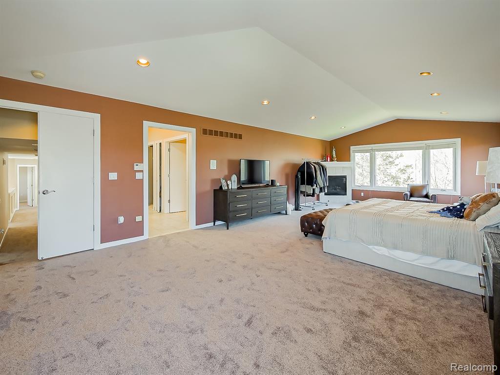 6310 Branford Drive, West Bloomfield, MI — Photo 42