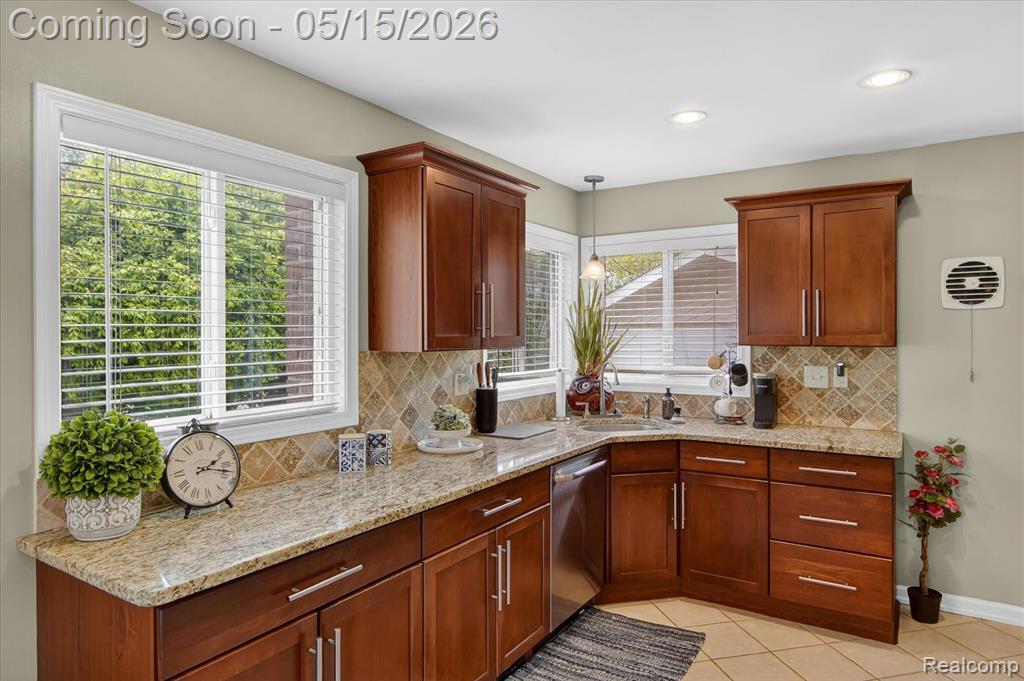 31775 Marblehead Road, Farmington, MI 48336 — Photo 28