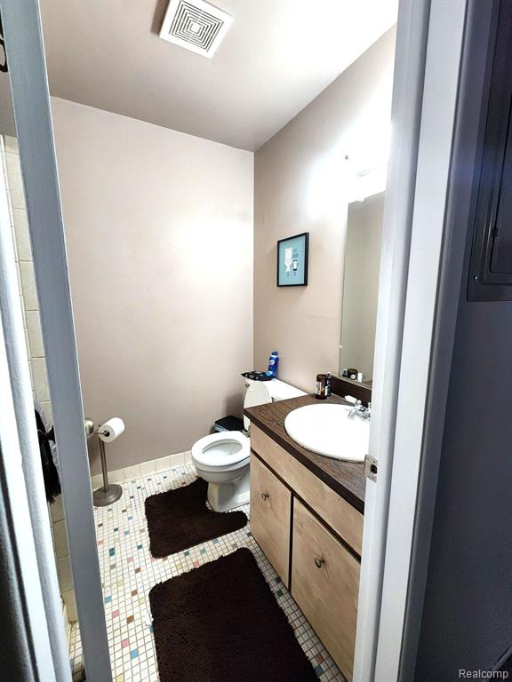 7580 WOODVIEW Street, 1, Westland, MI — Photo 12