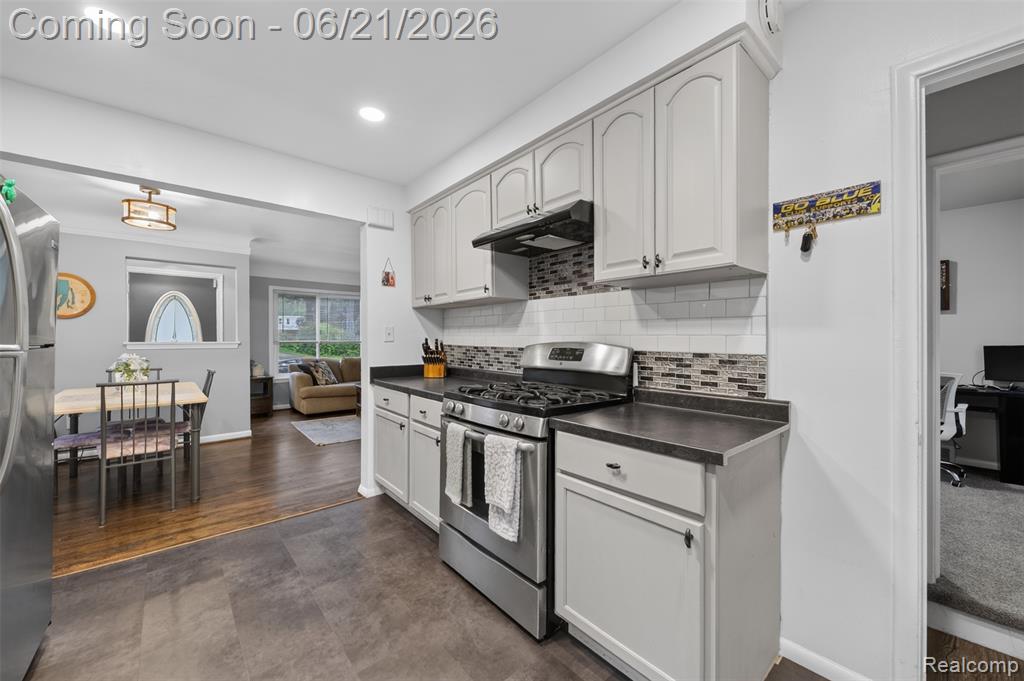 24660 Ridgedale Street, Oak Park, MI 48237 — Photo 12