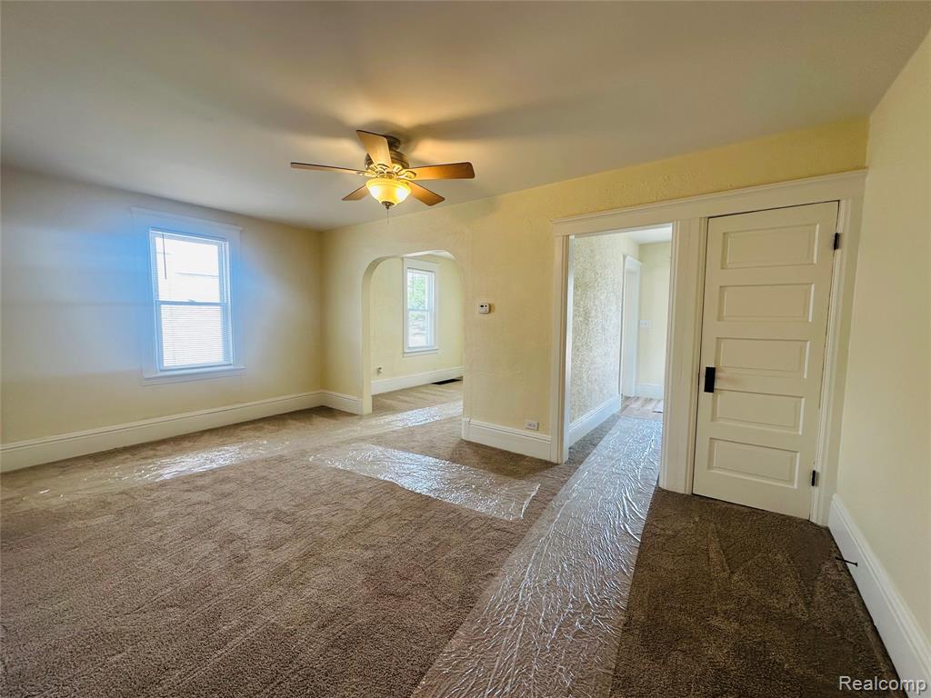 18576 Jefferson, Riverview, MI 48193 — Photo 4
