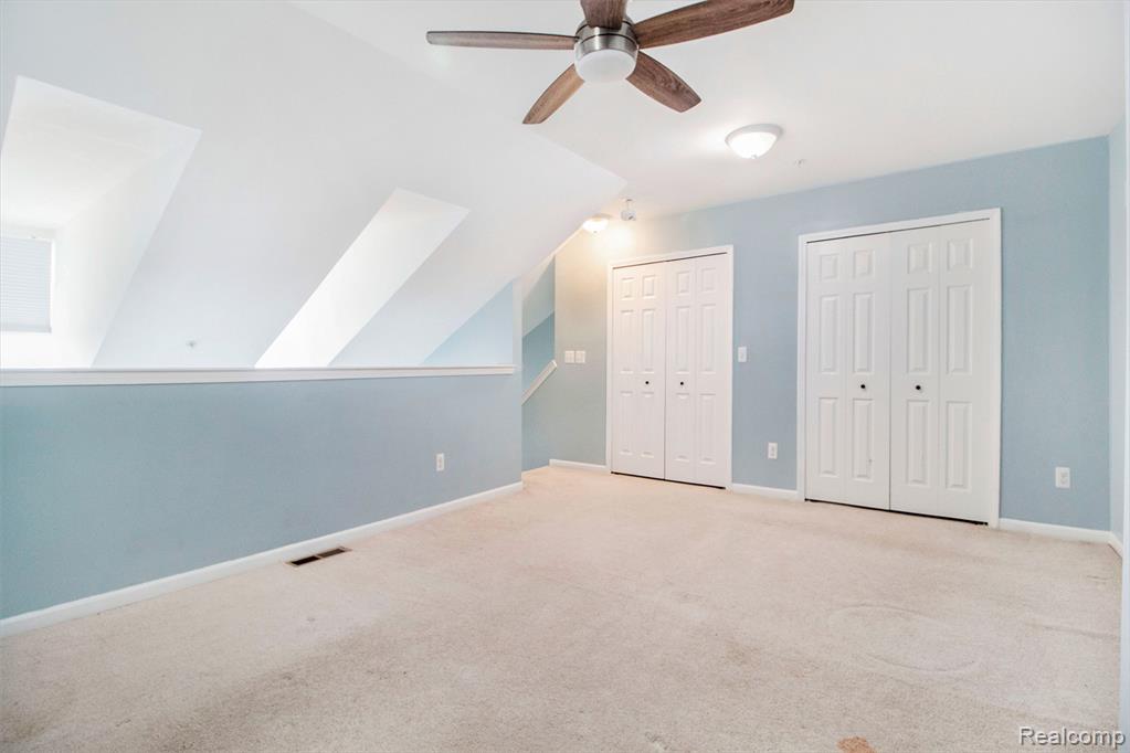664 Lydia Lane, Pontiac, MI 48341 — Photo 12