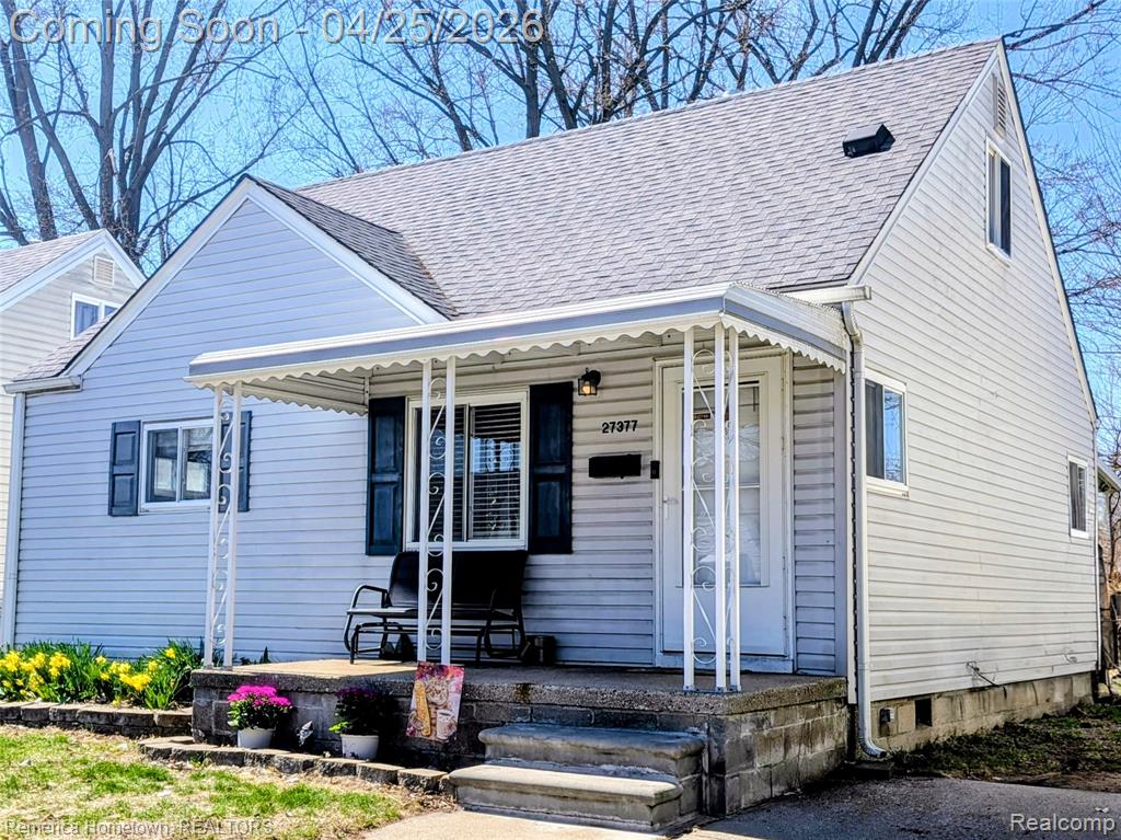 27377 Palmer Boulevard, Madison Heights, MI 48071 — front exterior