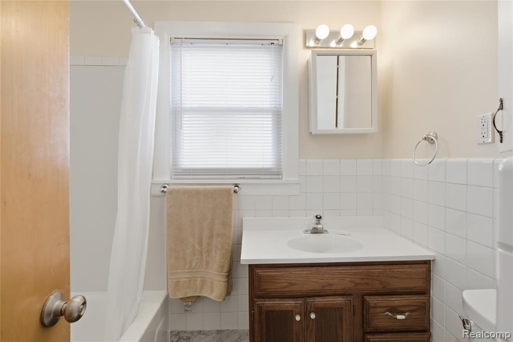 630 Stratford Road, Ferndale, MI 48220 — Photo 15