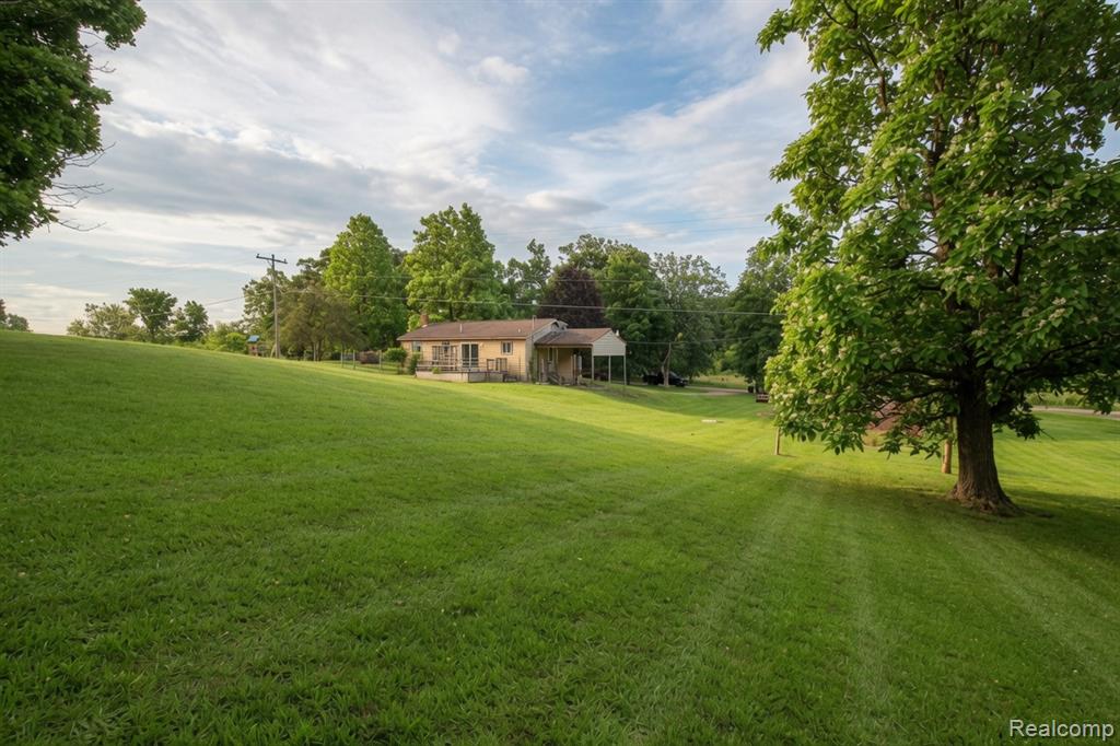 8040 Smith Road, Gaines Vlg, MI 48436 — Photo 14
