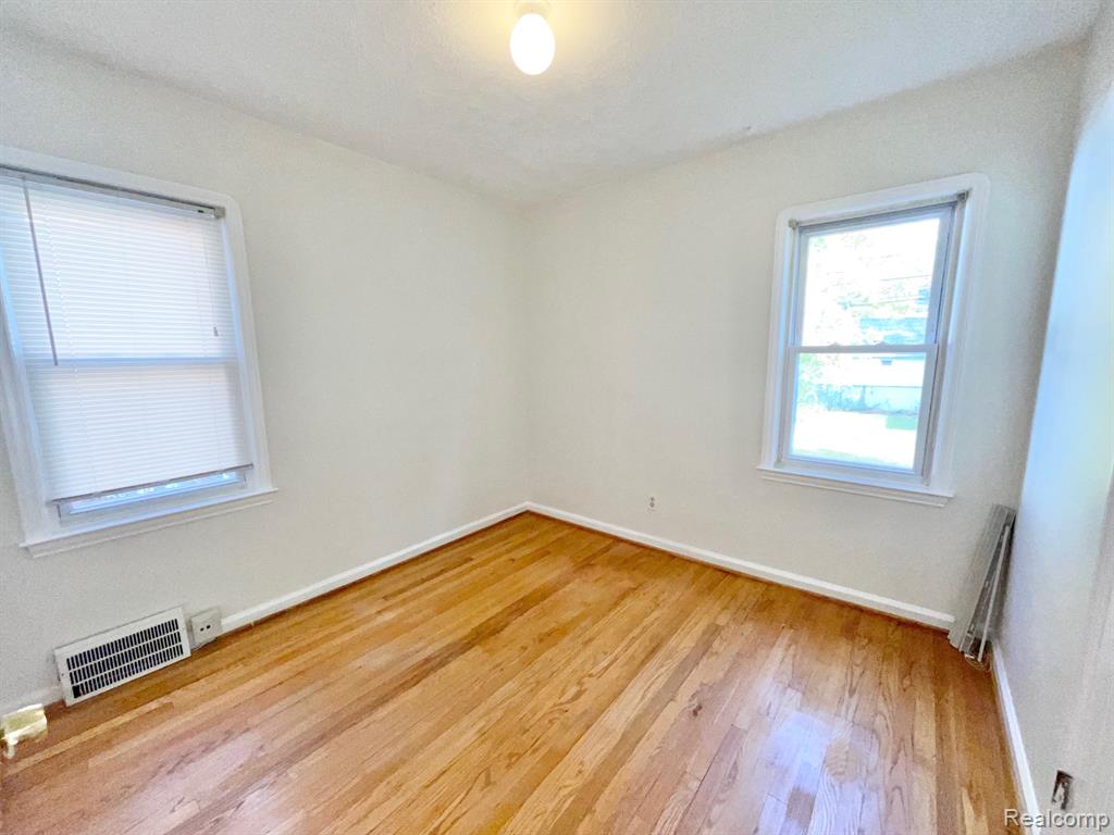 814 N Gainsborough Avenue, Royal Oak, MI 48067 — Photo 10