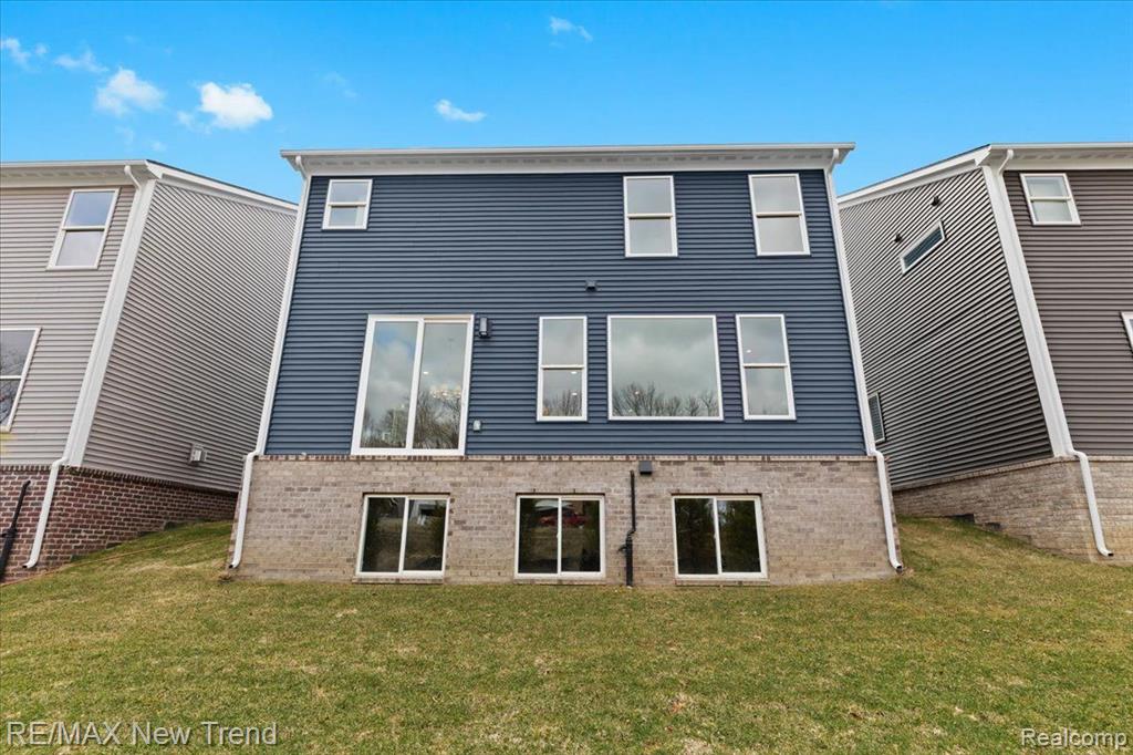 209 MOUNTAIN VIEW LANE, Milford, MI 48381 — Photo 37