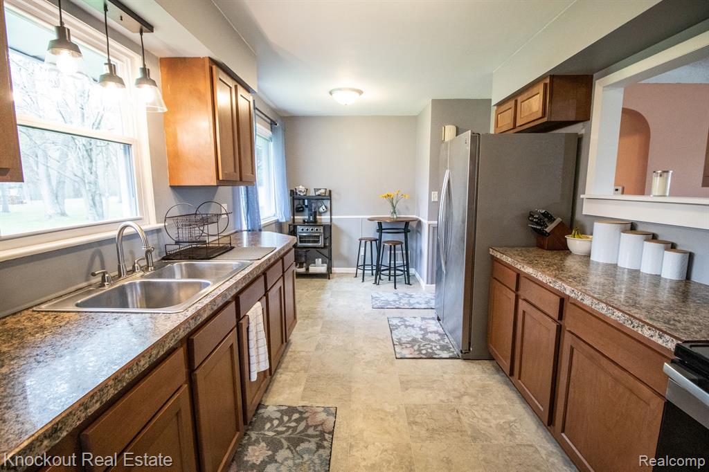 5453 TOWNLINE Road, Birch Run, MI 48415 — Photo 12