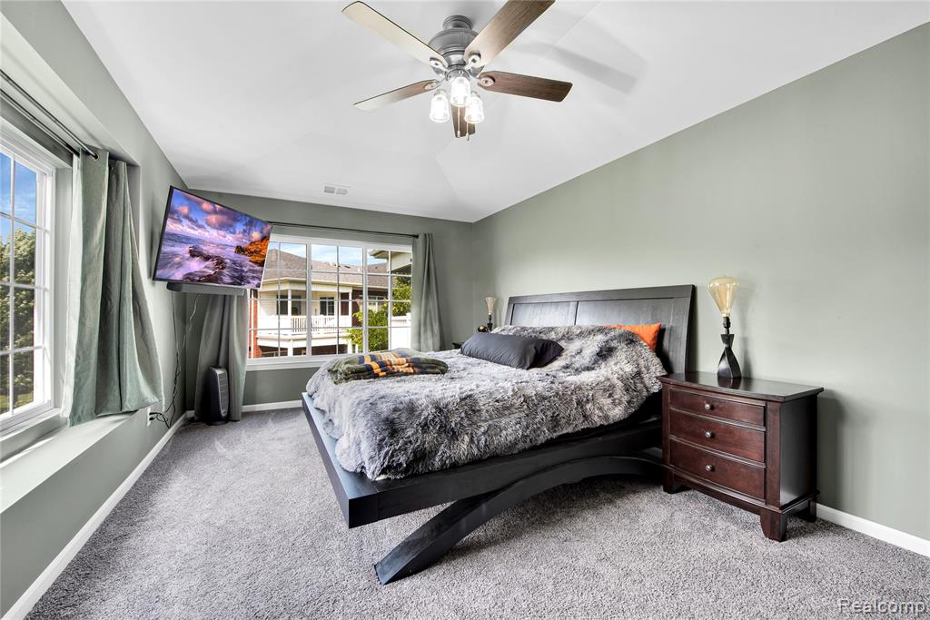 6933 Boulder Pointe Drive, Washington, MI — Photo 18