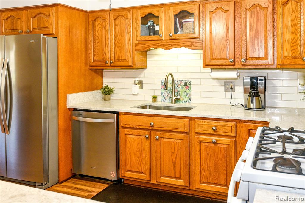 47940 Mallard Drive, Chesterfield, MI 48047 — Photo 17