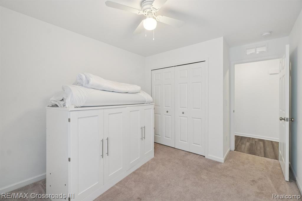 10324 Swan Lake Circle, Ypsilanti, MI 48197 — Photo 18