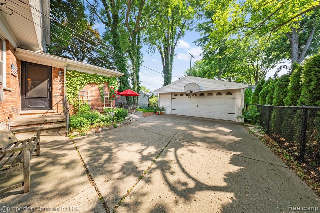 713 Claremont Street, Dearborn, MI 48124 — Photo 42