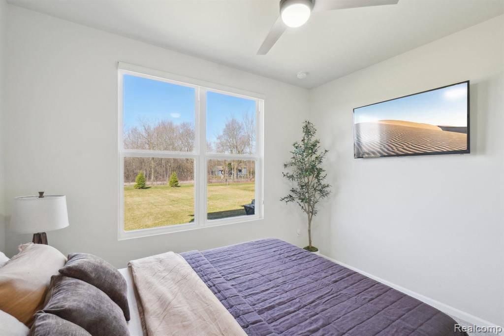 2466 MEADOW HILLS Drive, Ann Arbor, MI 48108 — Photo 26